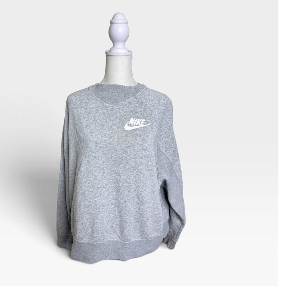 NIKE Women's  Pullover Sweatshirt Ribbed Cuff & Neckline Gray Size Medium